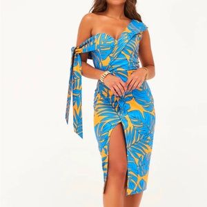 Tie Sleeve Wrap Midi Dress With Fold In Palm Print UK 10 by brand Lavish Alice.